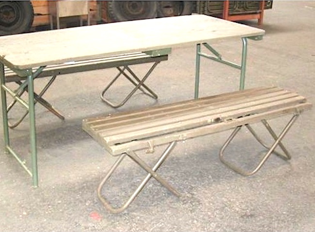 legertafel-met-bankjes-huren